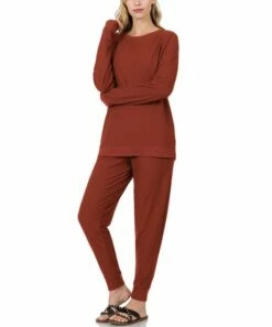 Buy 🤩 Zenana Dark Rust Long-Sleeve Raglan Top & Joggers - Plus 🤩