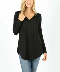 Deals 👍 Zenana Black V-Neck Long-Sleeve Curved-Hem Tee - 👩 Women 😀